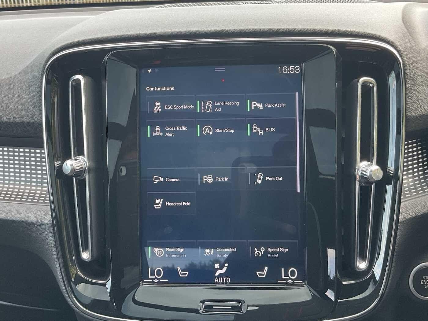 Volvo XC40 Image 15