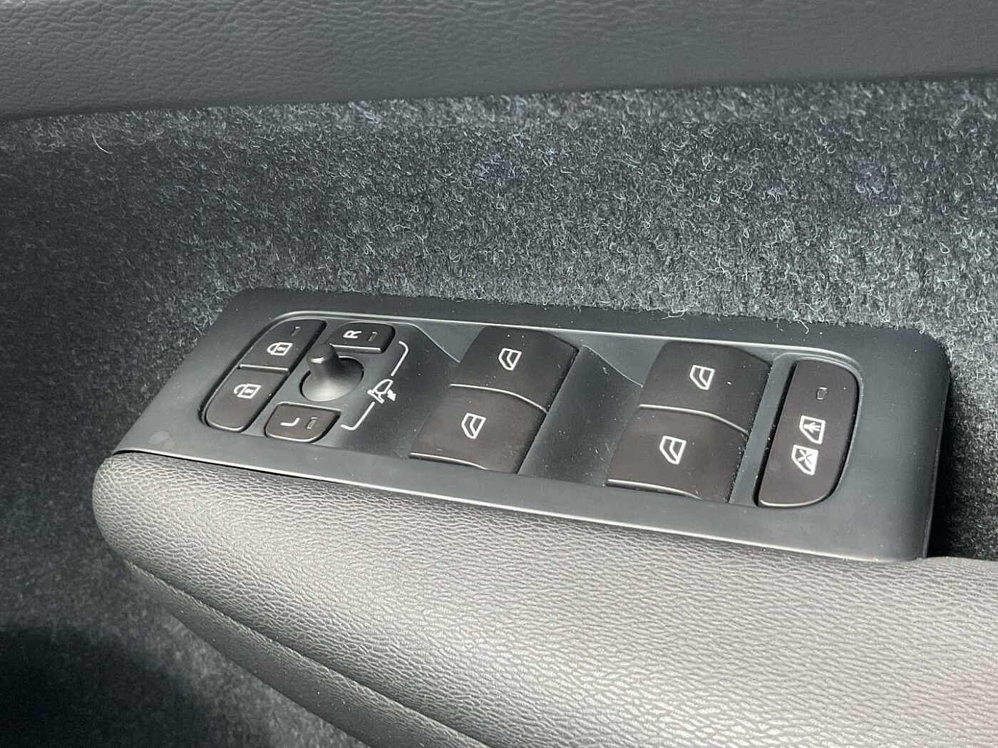 Volvo XC40 Image 22