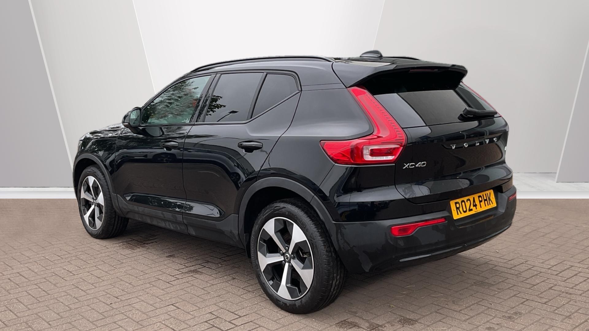 Volvo XC40 Image 2