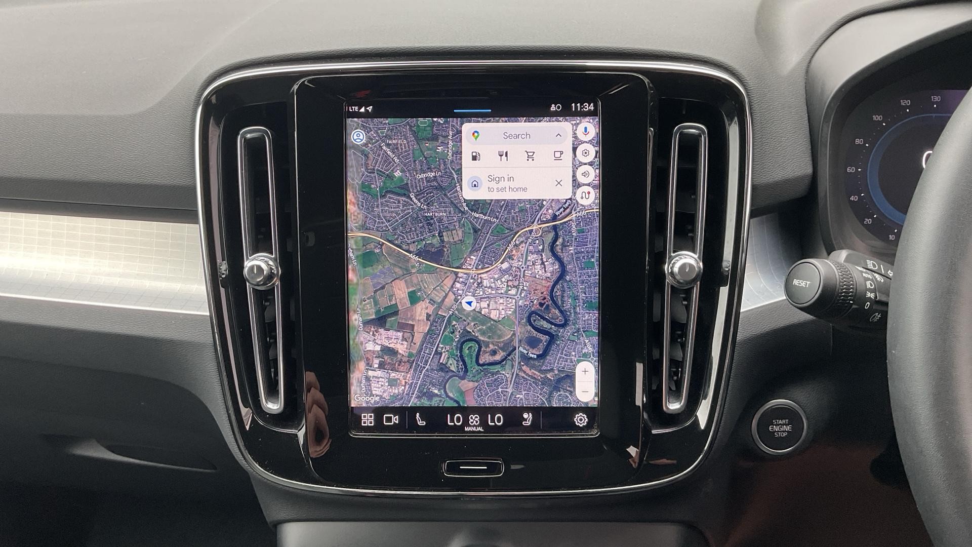 Volvo XC40 Image 16