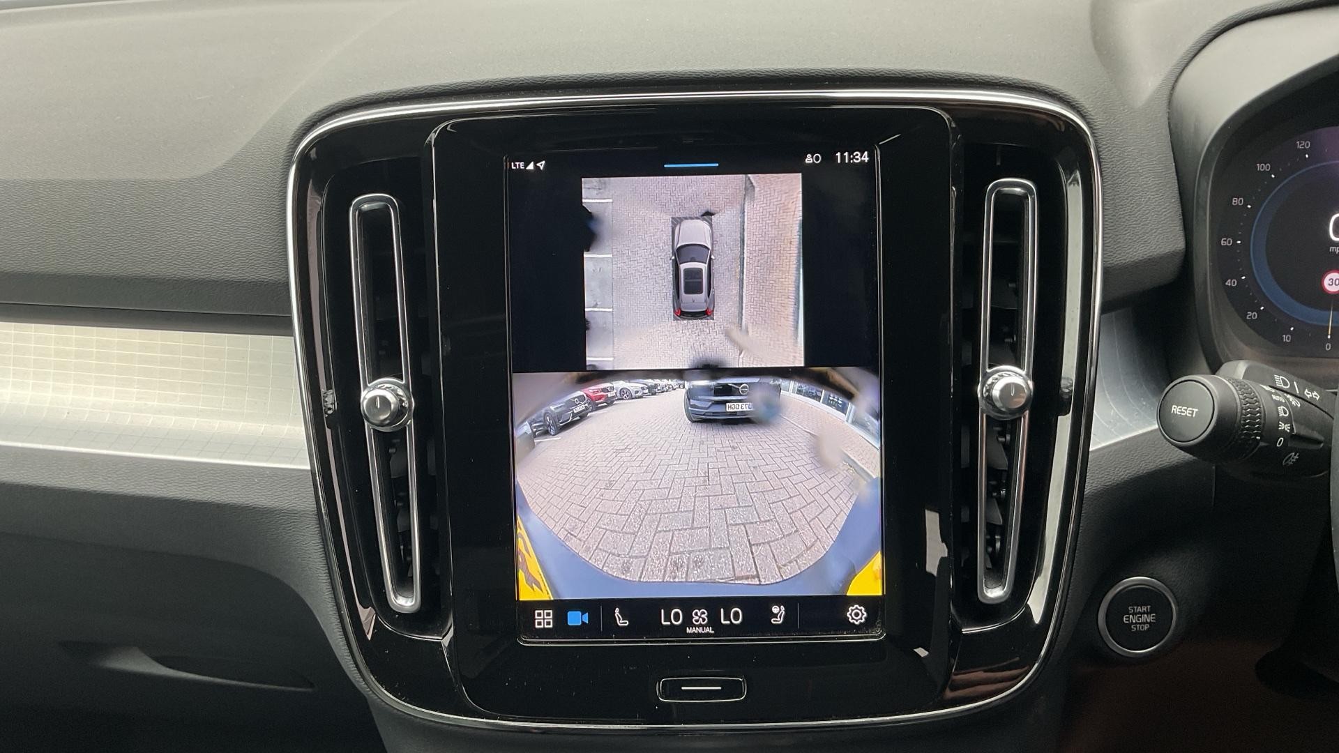 Volvo XC40 Image 17