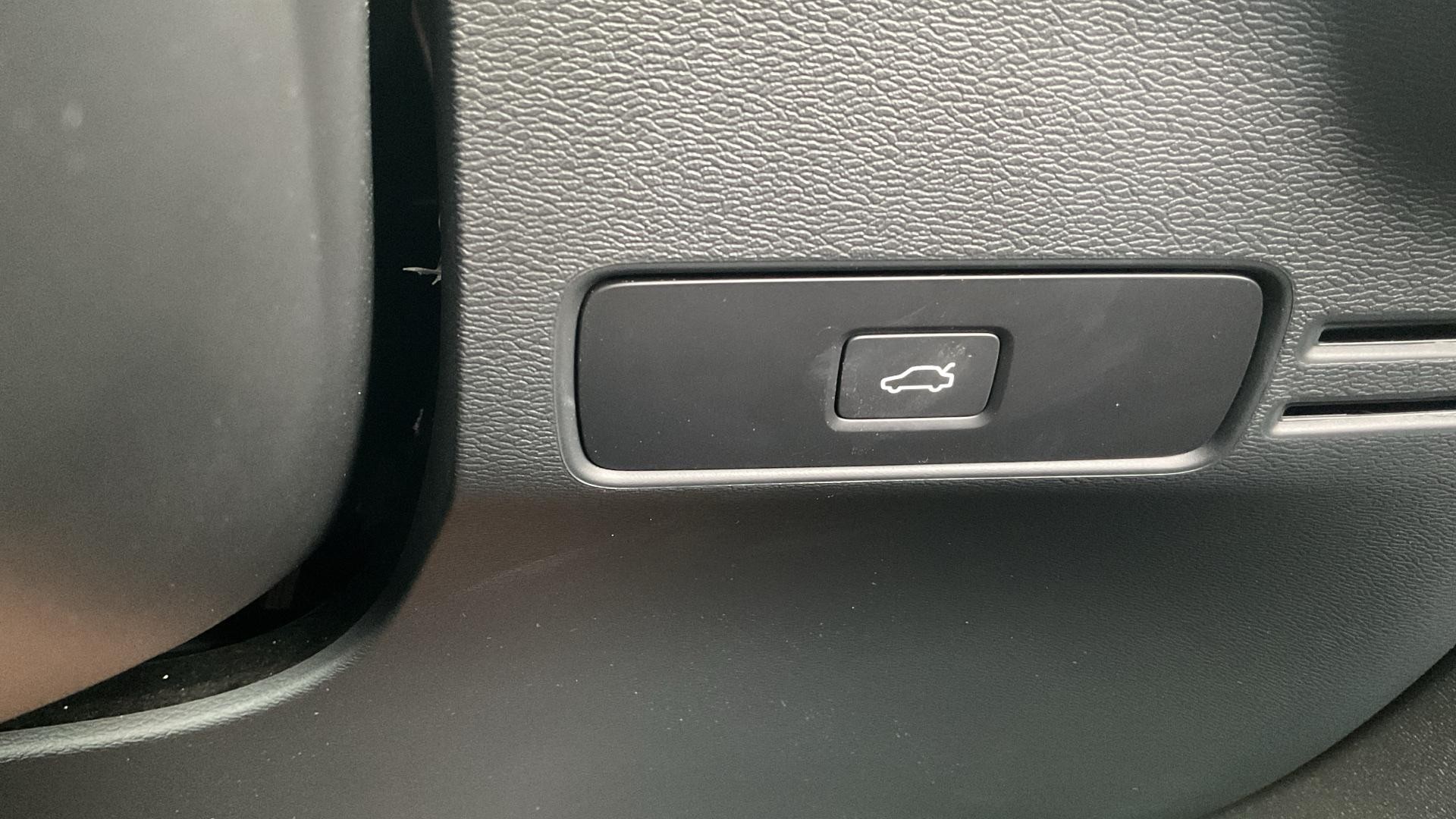 Volvo XC40 Image 33