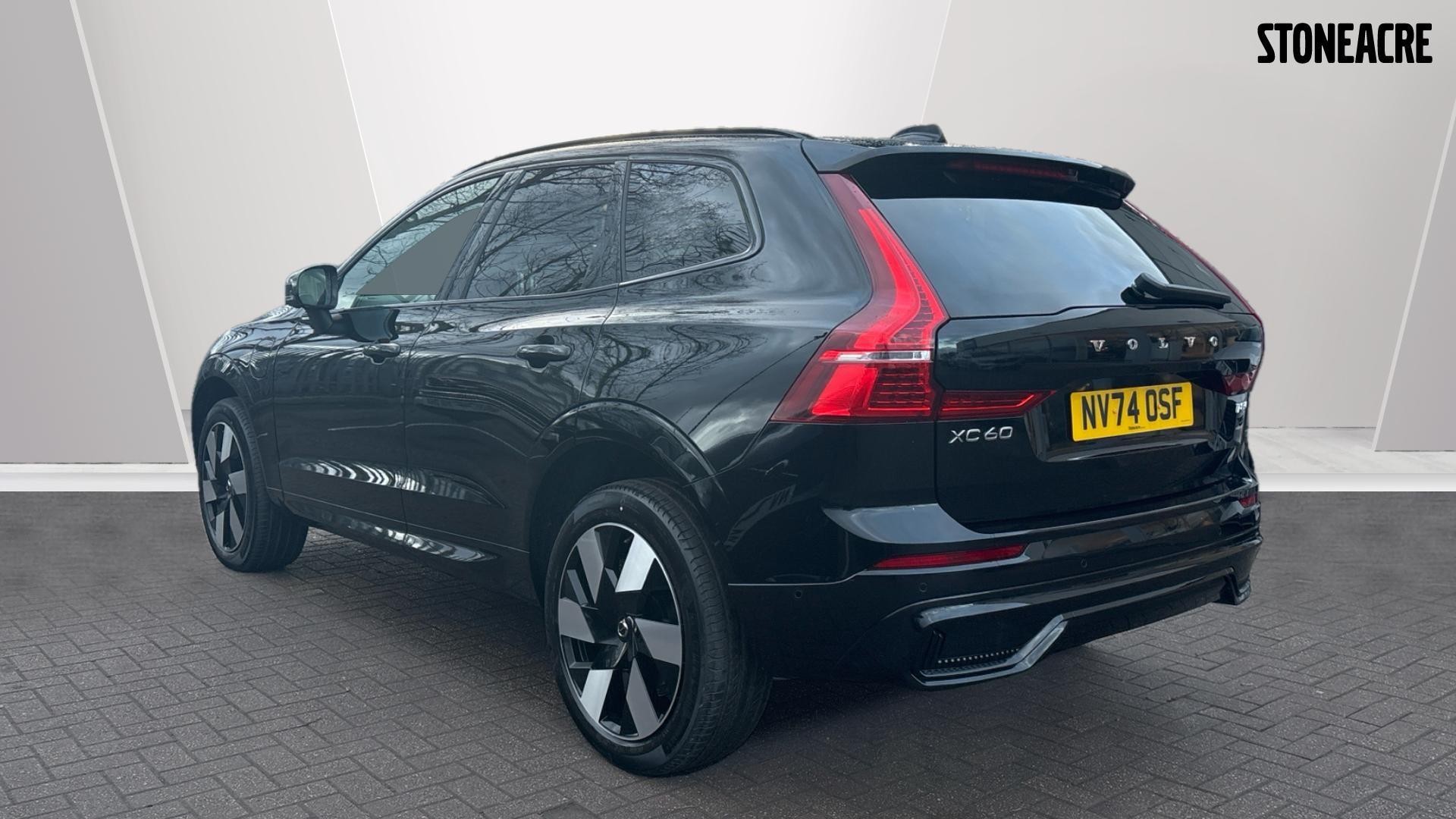 Volvo XC60 Image 2
