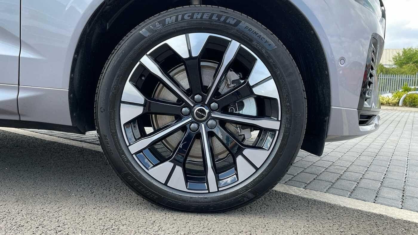Volvo XC60 Image 11