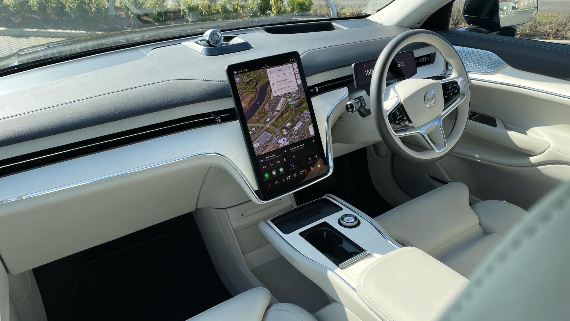 Volvo EX90 Image 5