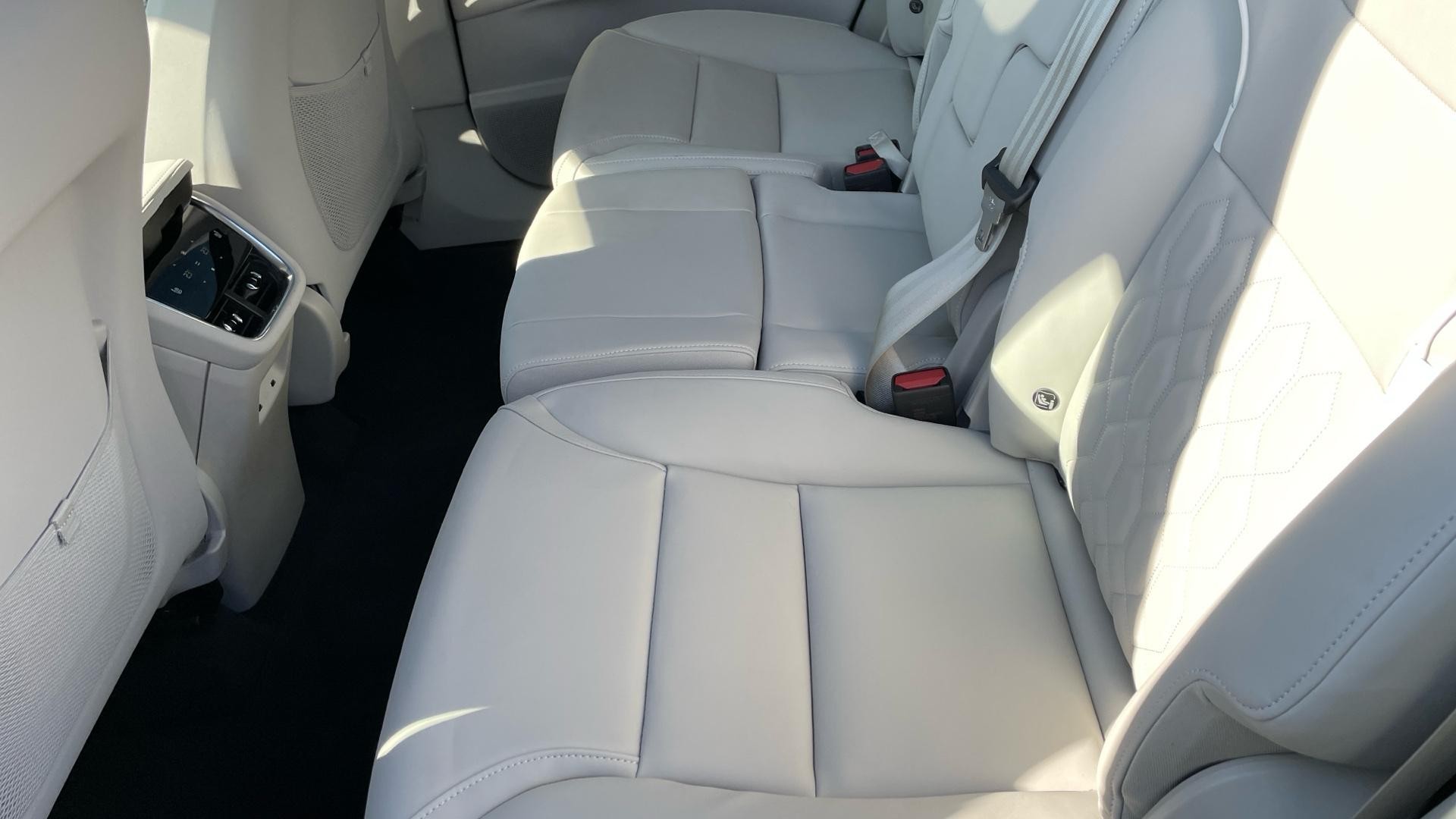 Volvo EX90 Image 11