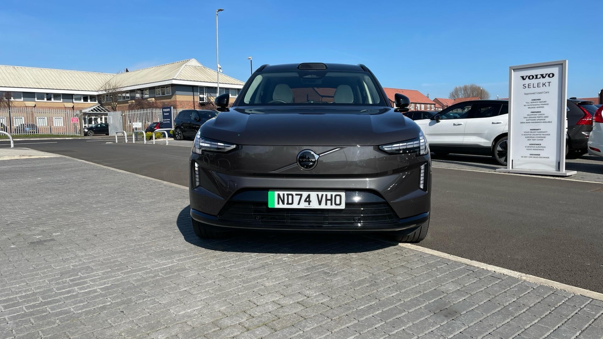 Volvo EX90 Image 13