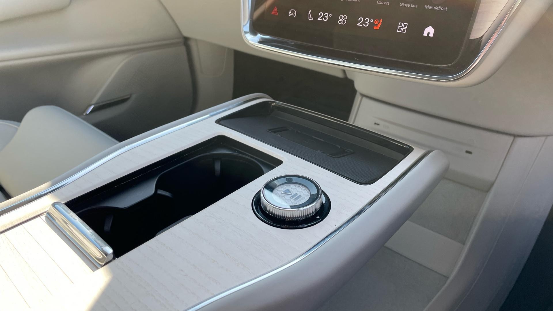 Volvo EX90 Image 15