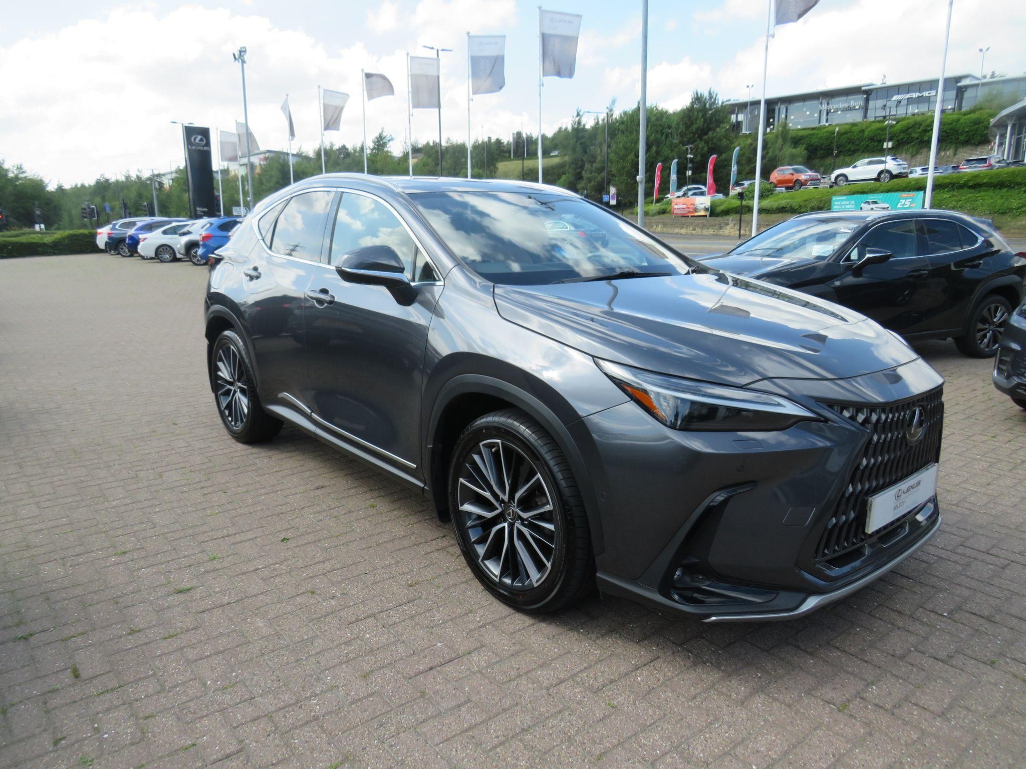Lexus NX Image 1
