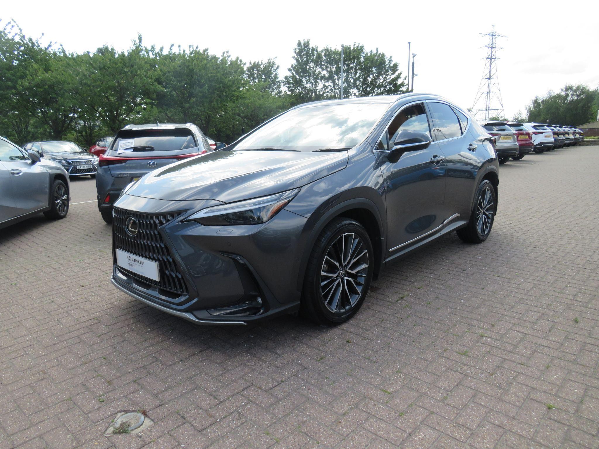 Lexus NX Image 9