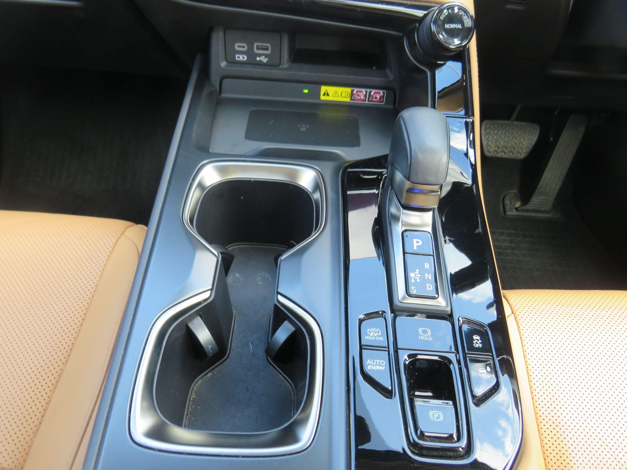 Lexus NX Image 17