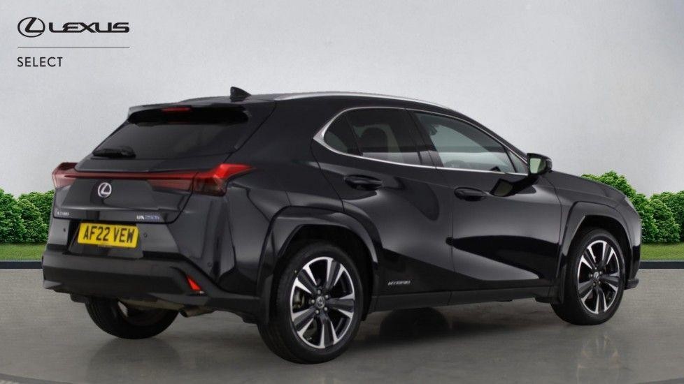 Lexus UX Self-Charging Hybrid Image 3