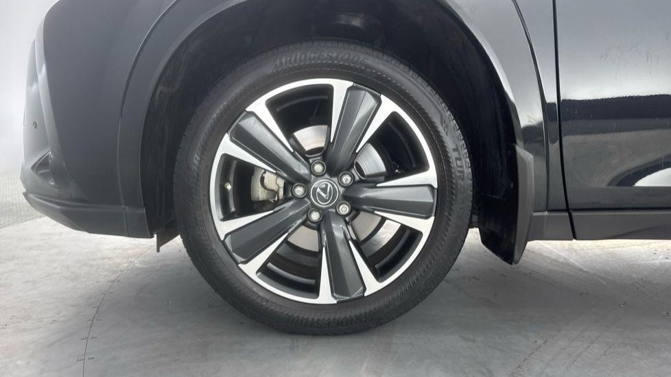 Lexus UX Self-Charging Hybrid Image 20