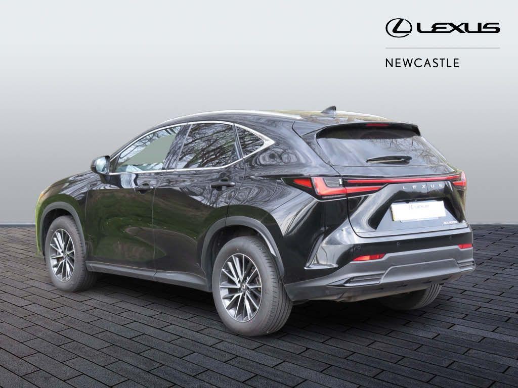 Lexus NX Image 5