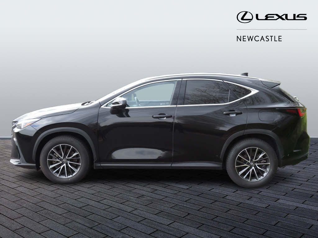 Lexus NX Image 8