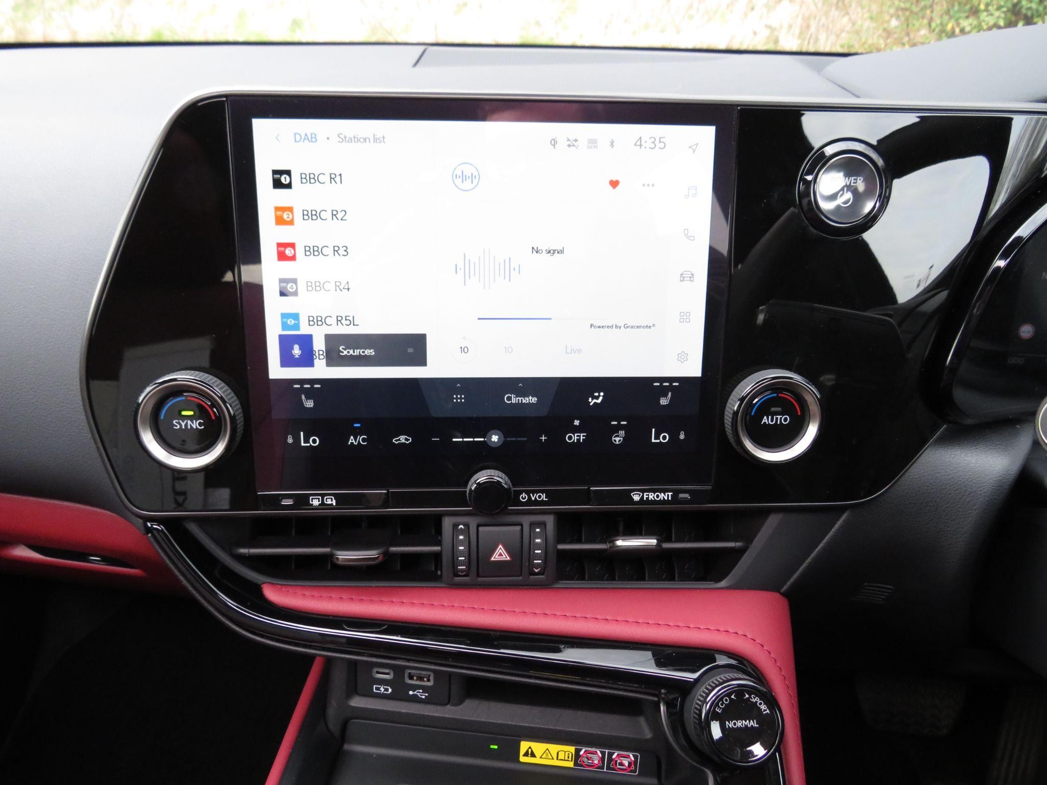 Lexus NX Image 17