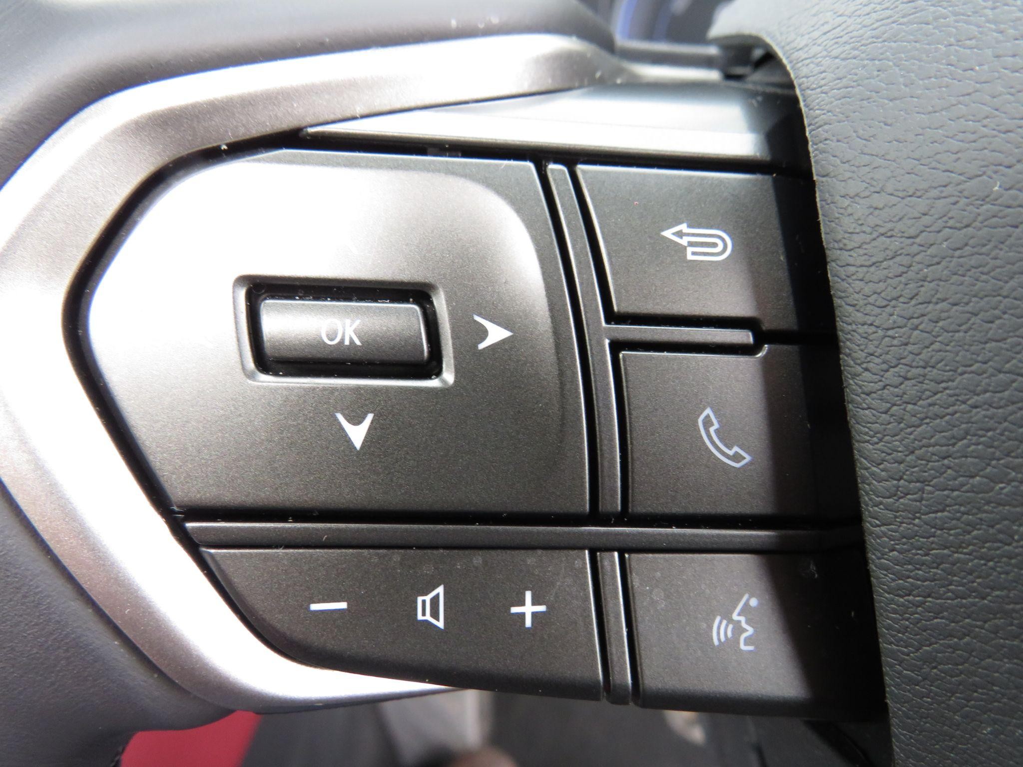 Lexus NX Image 34