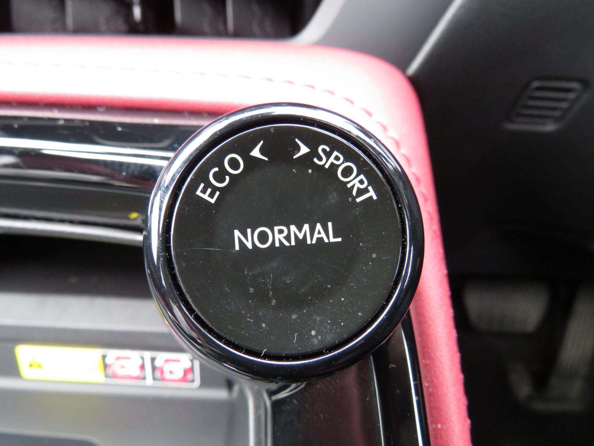 Lexus NX Image 47