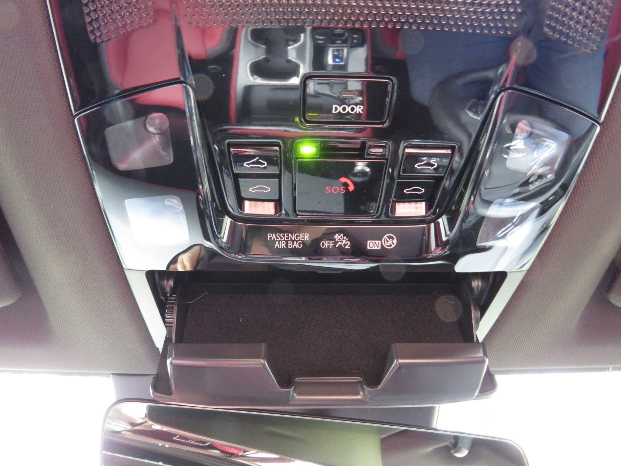 Lexus NX Image 49