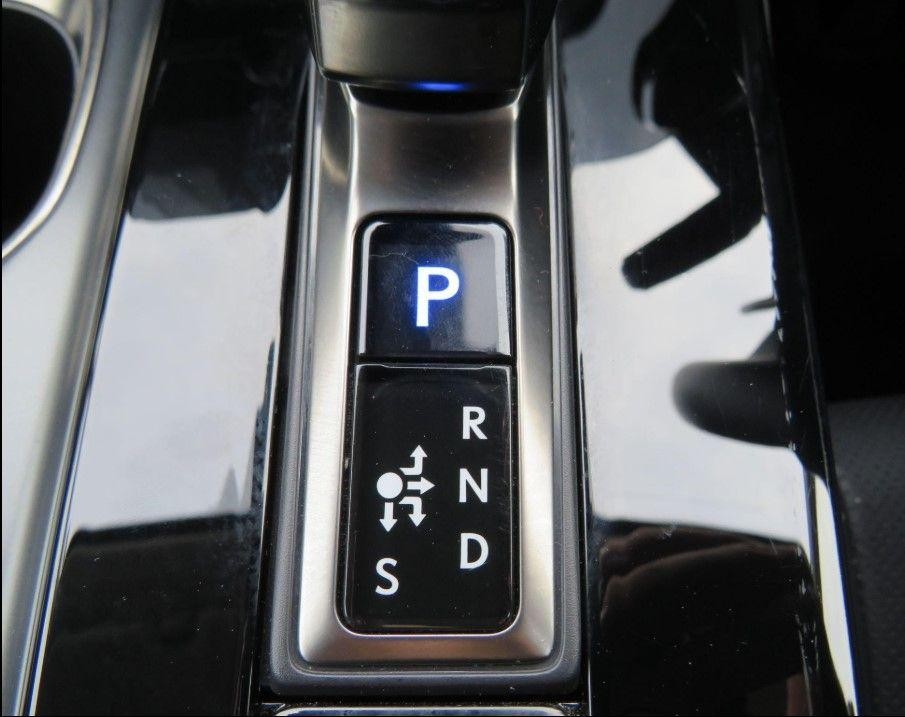Lexus NX Image 18