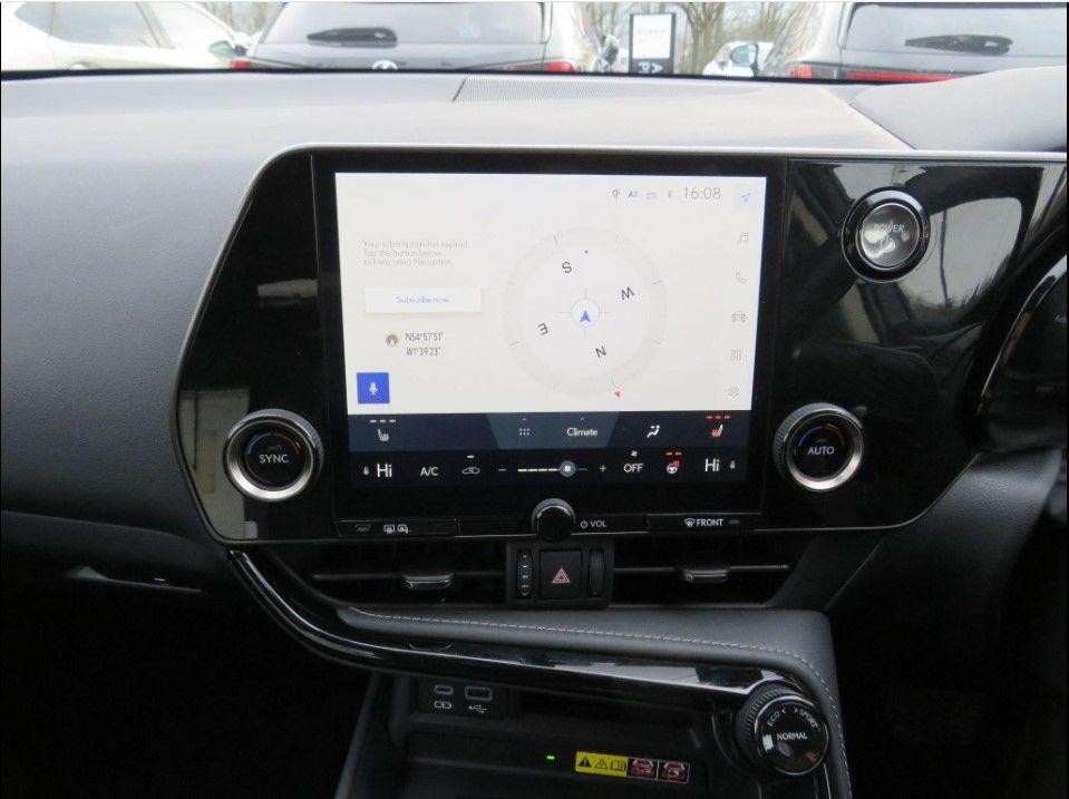 Lexus NX Image 25
