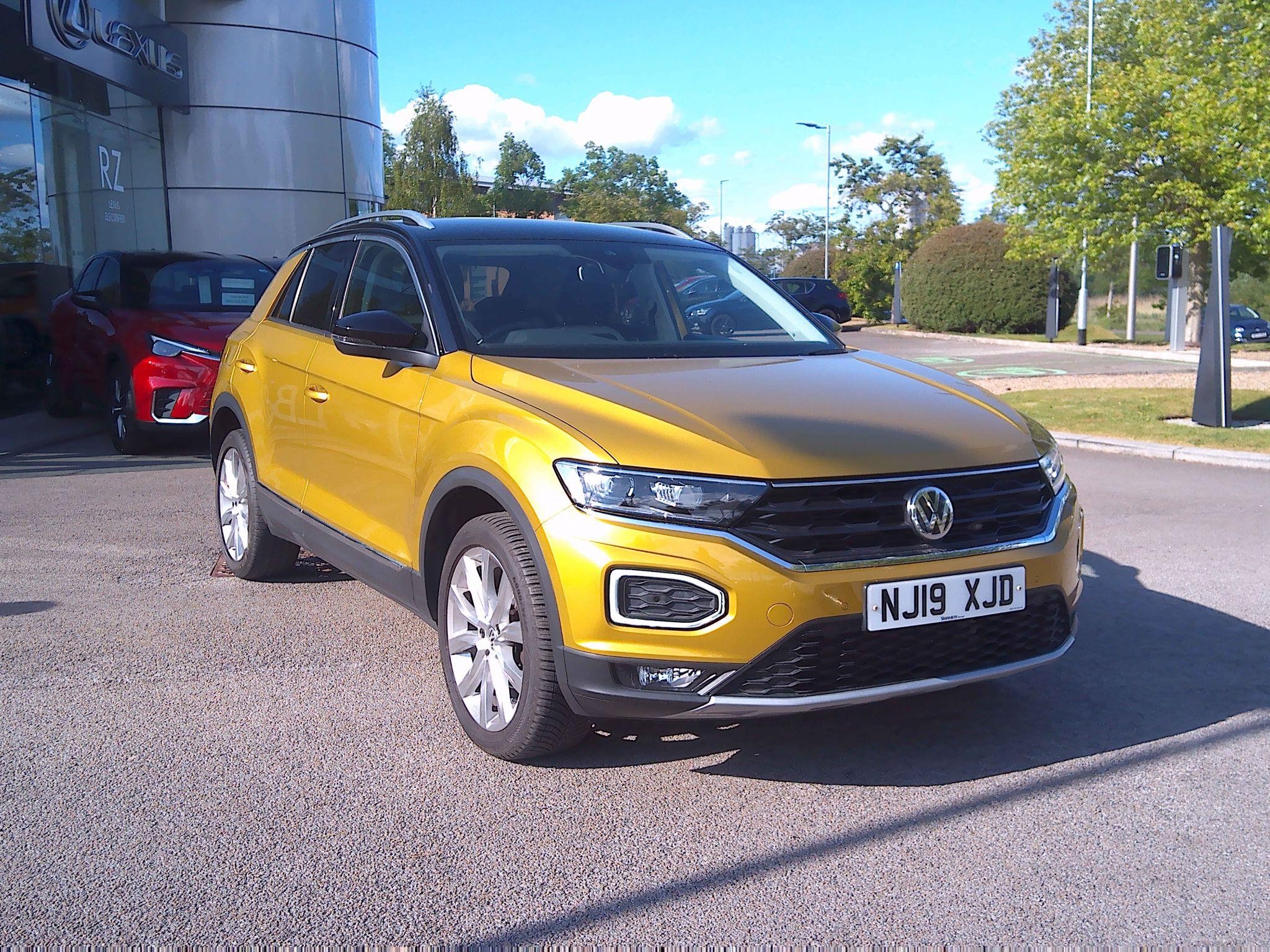 Volkswagen T-Roc Image 1