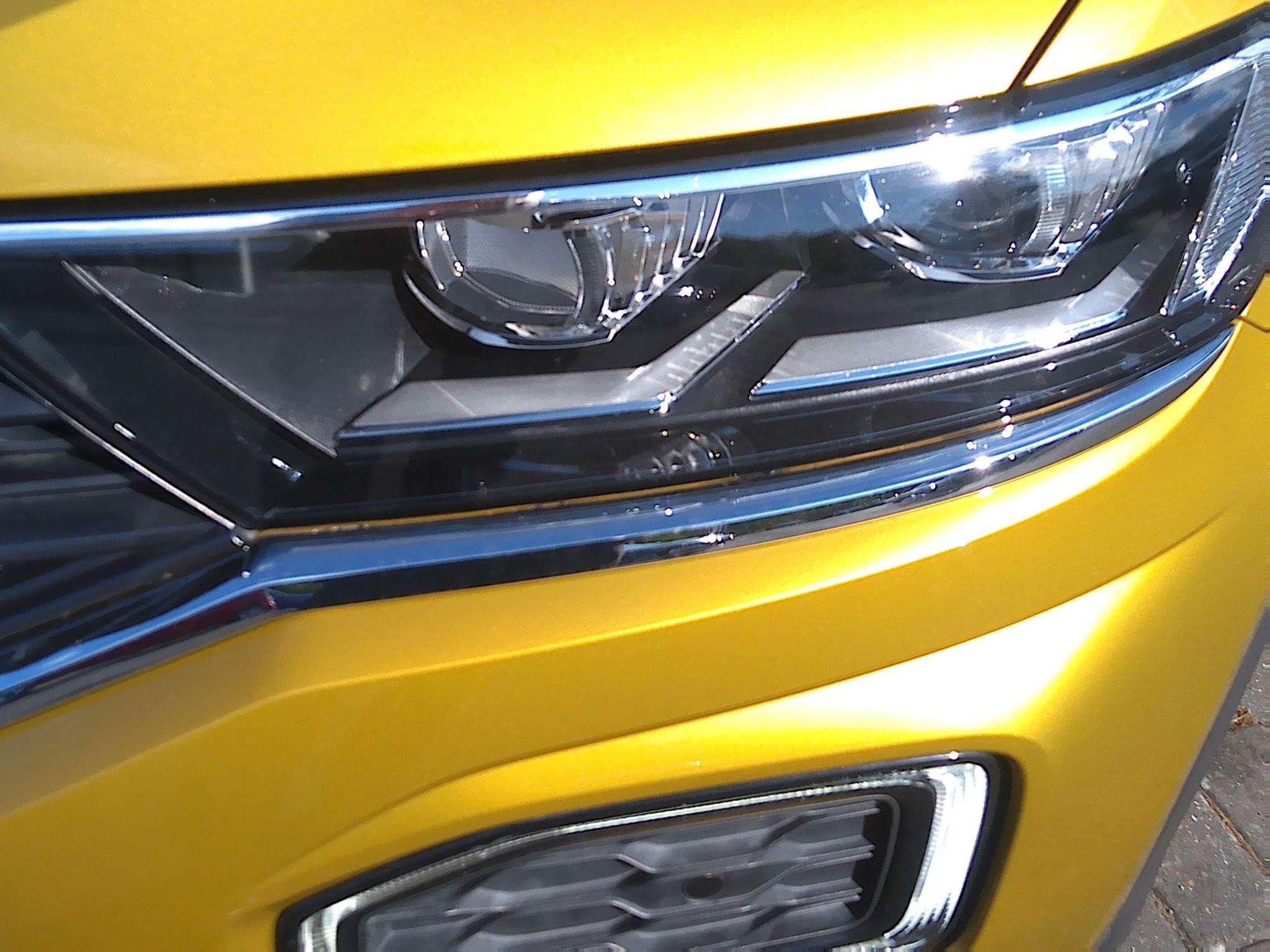 Volkswagen T-Roc Image 12