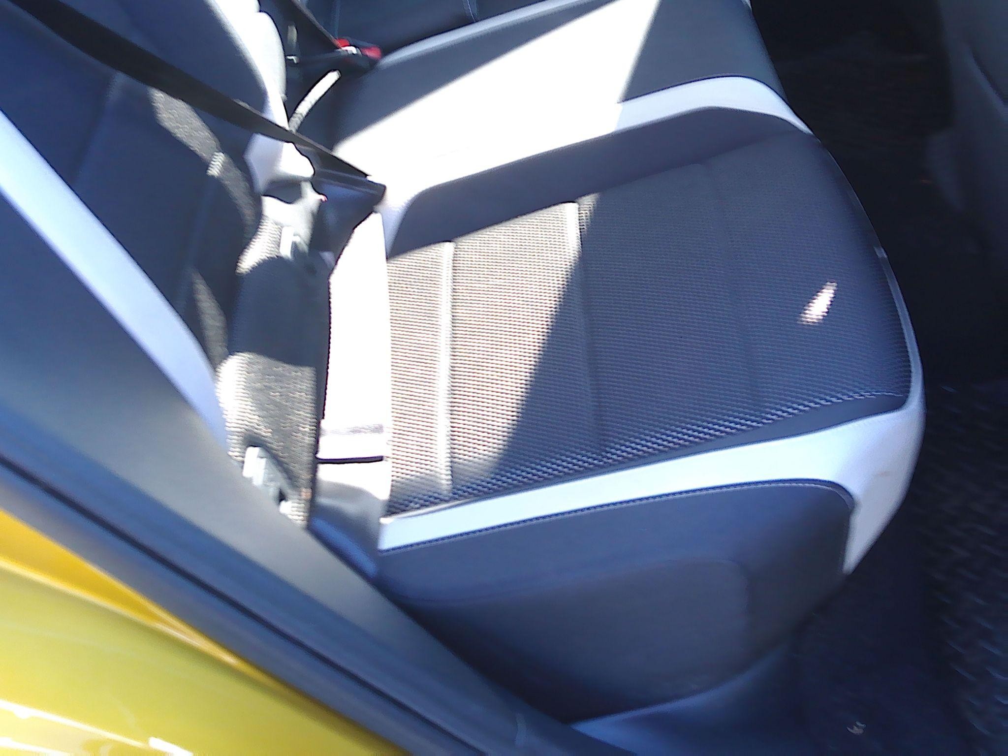 Volkswagen T-Roc Image 23