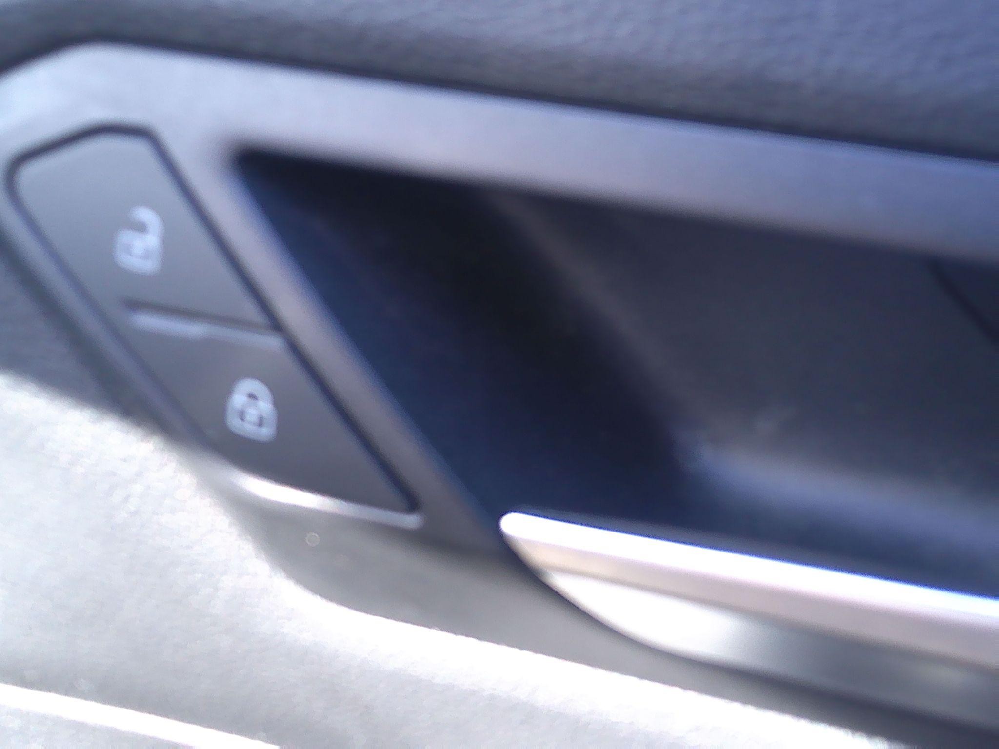 Volkswagen T-Roc Image 27
