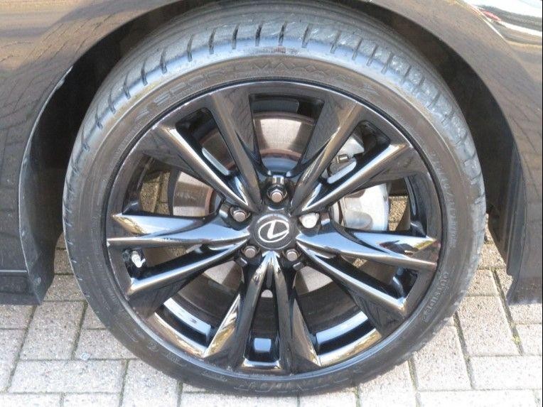 Lexus ES Image 6