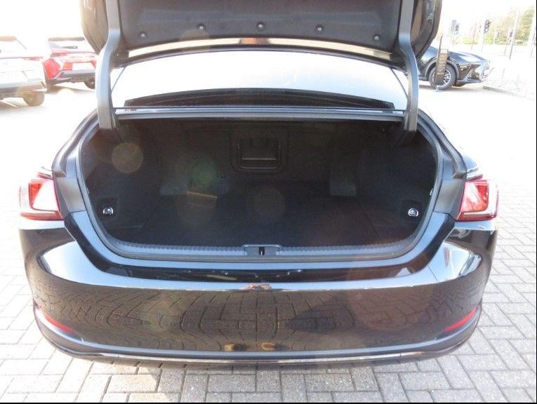 Lexus ES Image 7