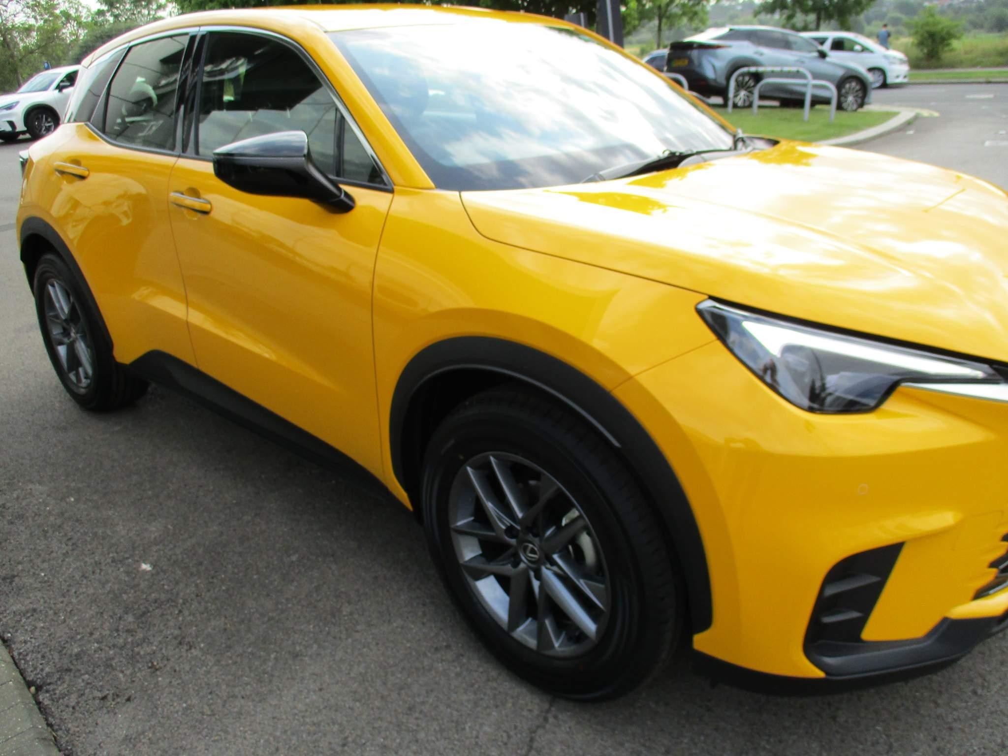 Lexus LBX Image 12