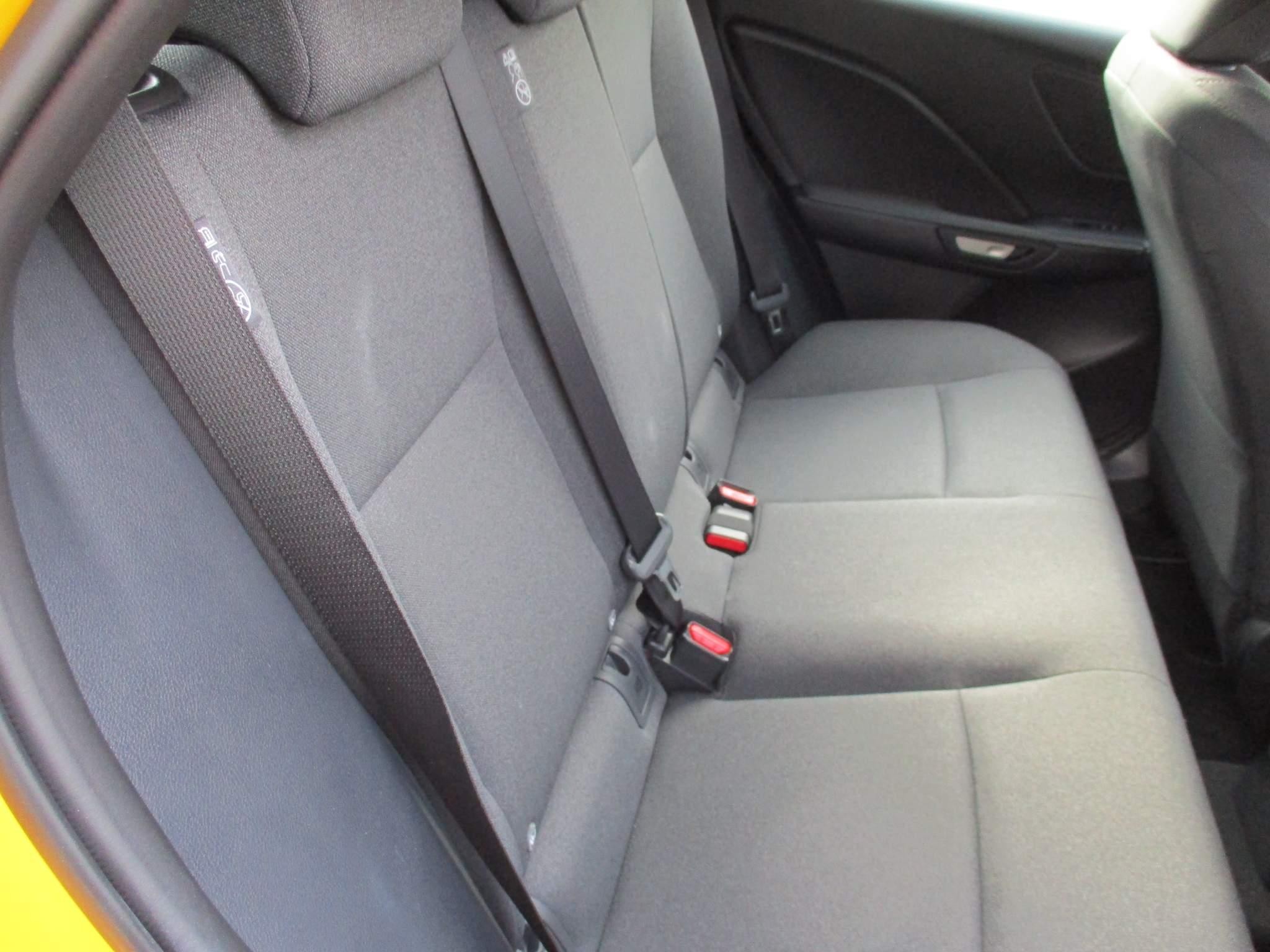 Lexus LBX Image 25