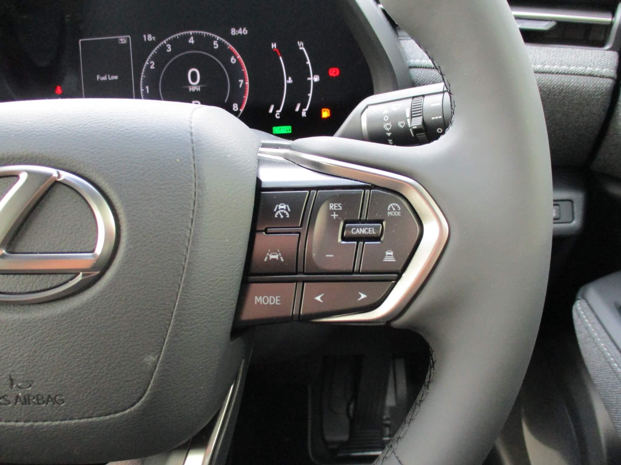 Lexus LBX Image 28
