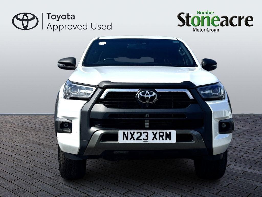 Toyota Hilux Image 10