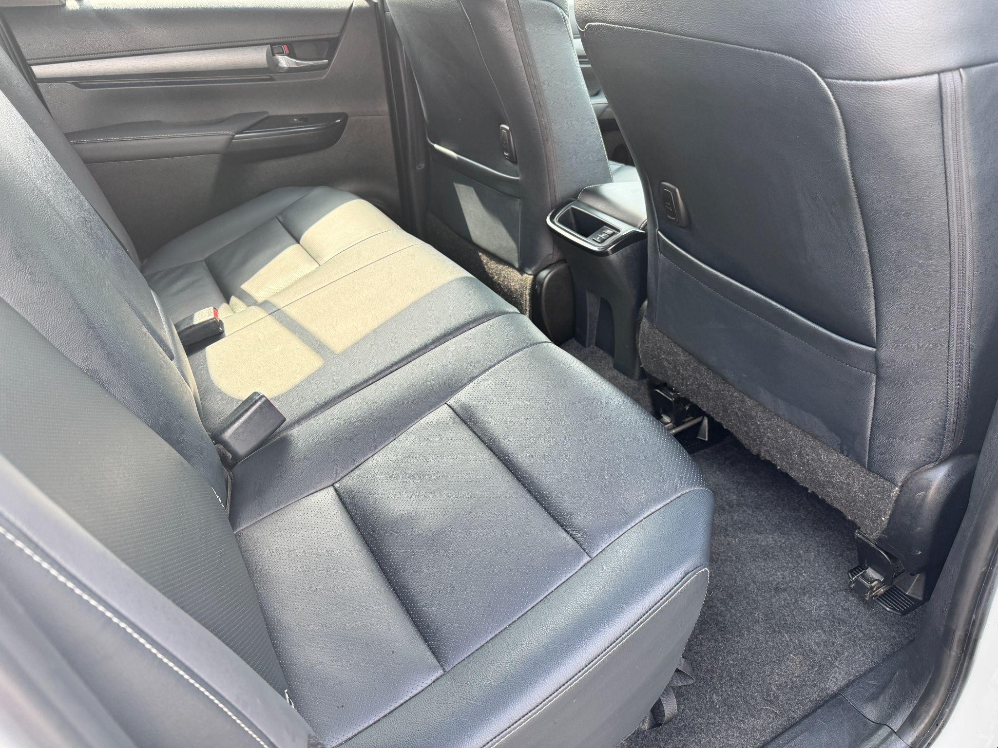 Toyota Hilux Image 14