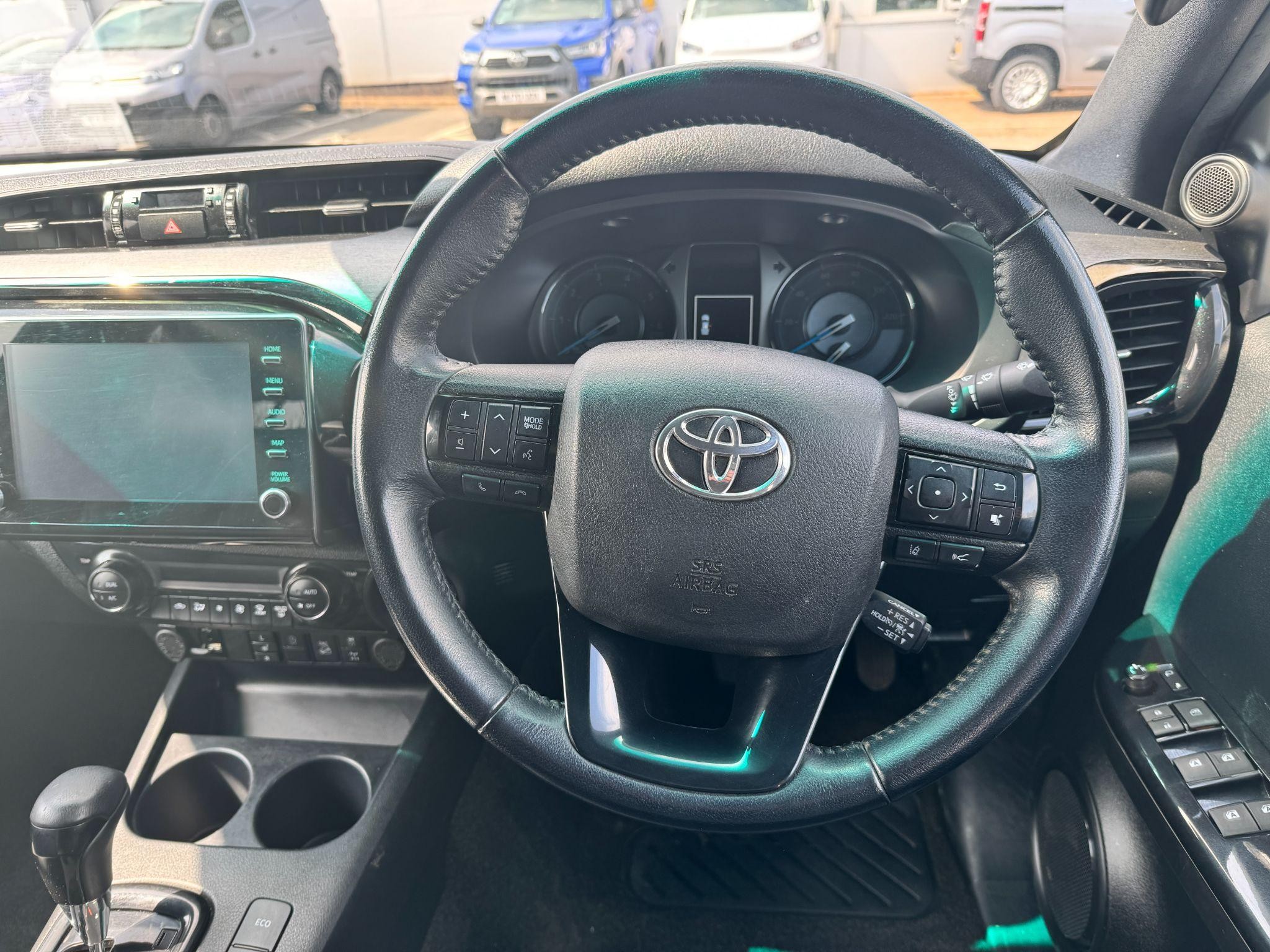 Toyota Hilux Image 19