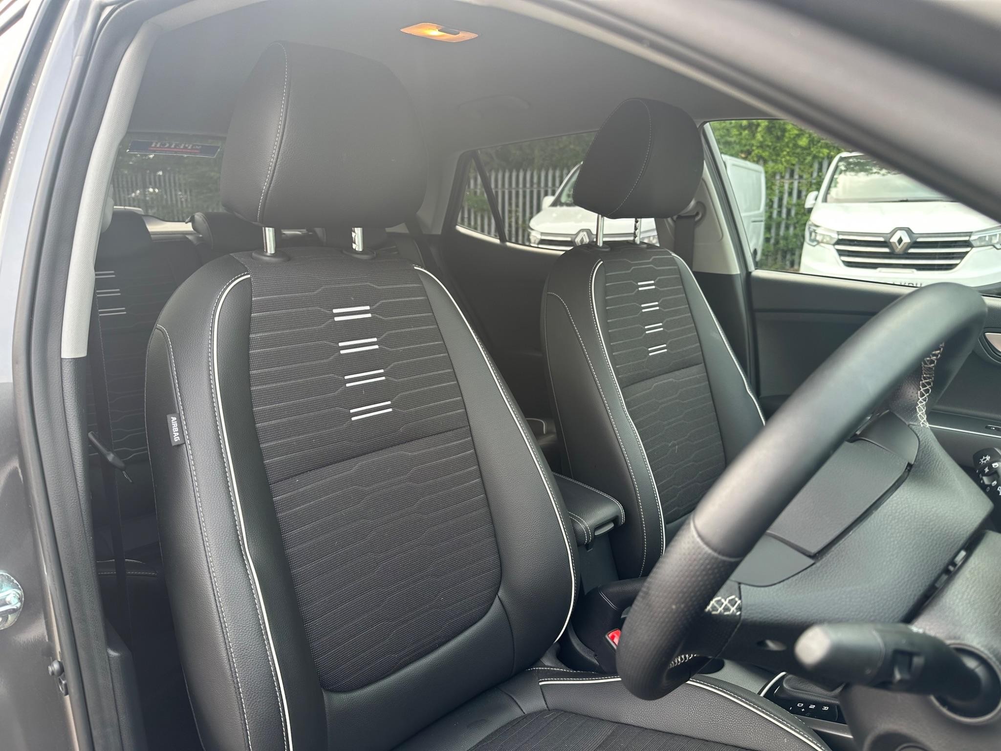 Kia Stonic Image 17