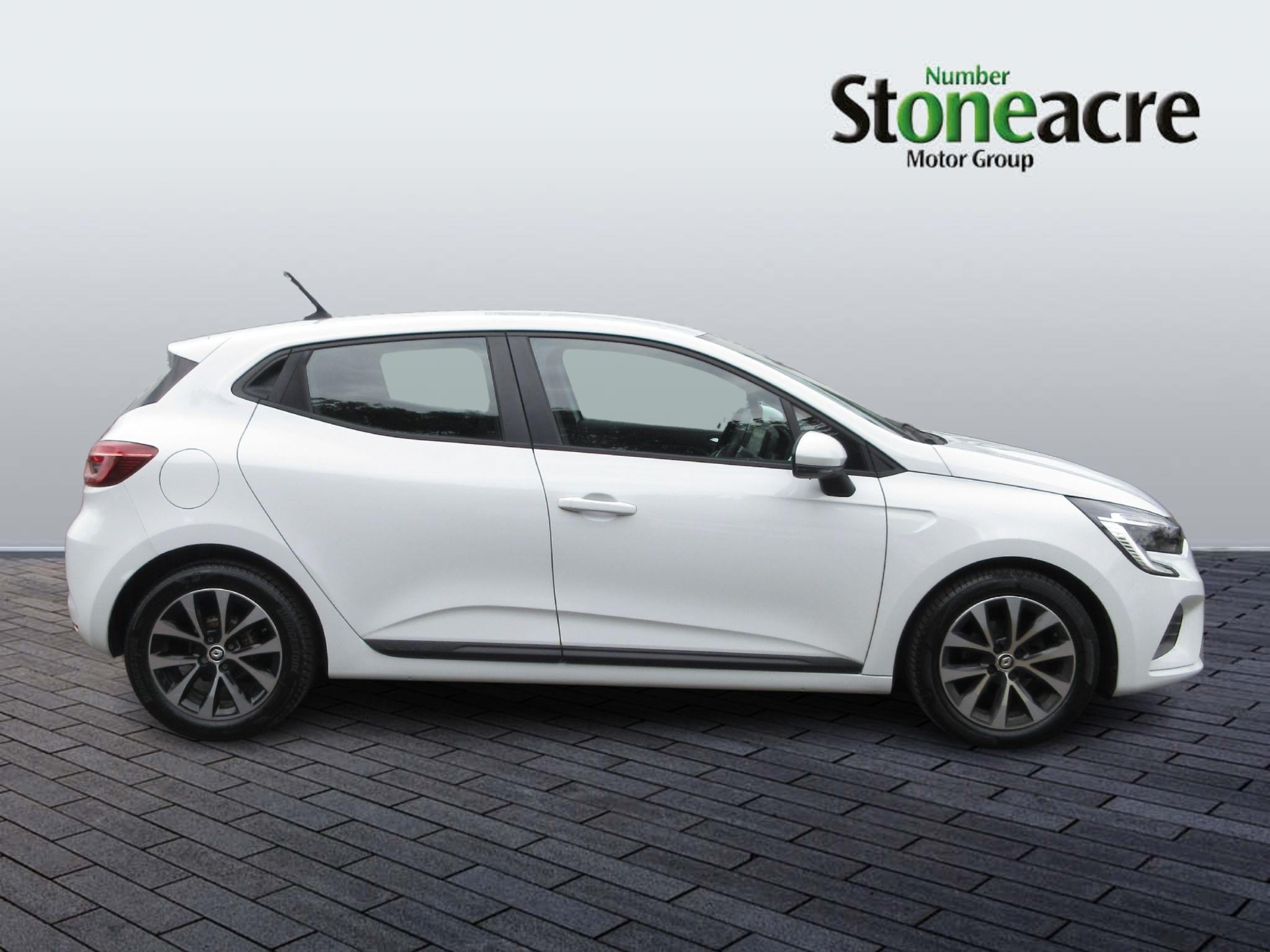 Renault Clio Image 2