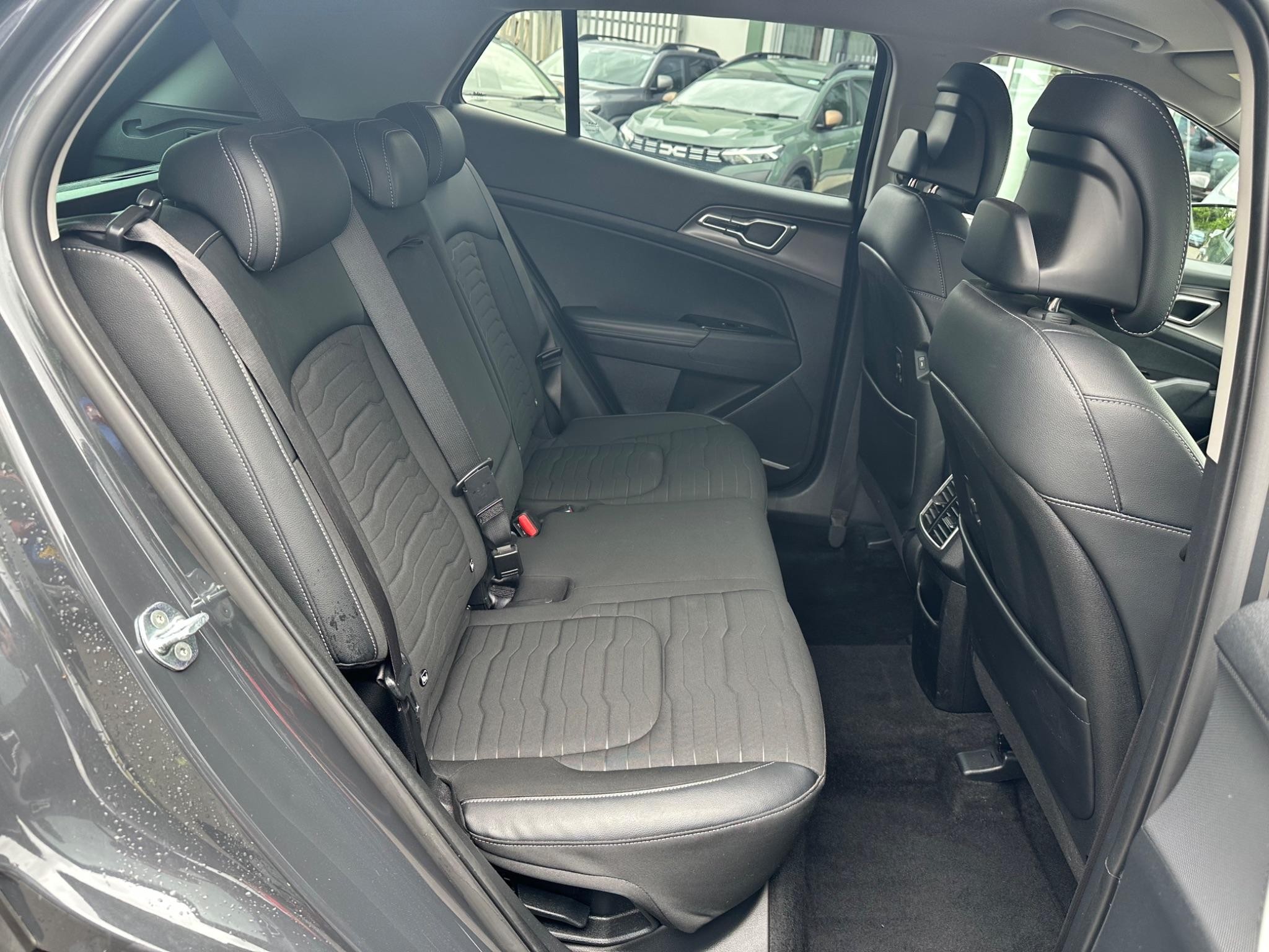 Kia Sportage Image 16