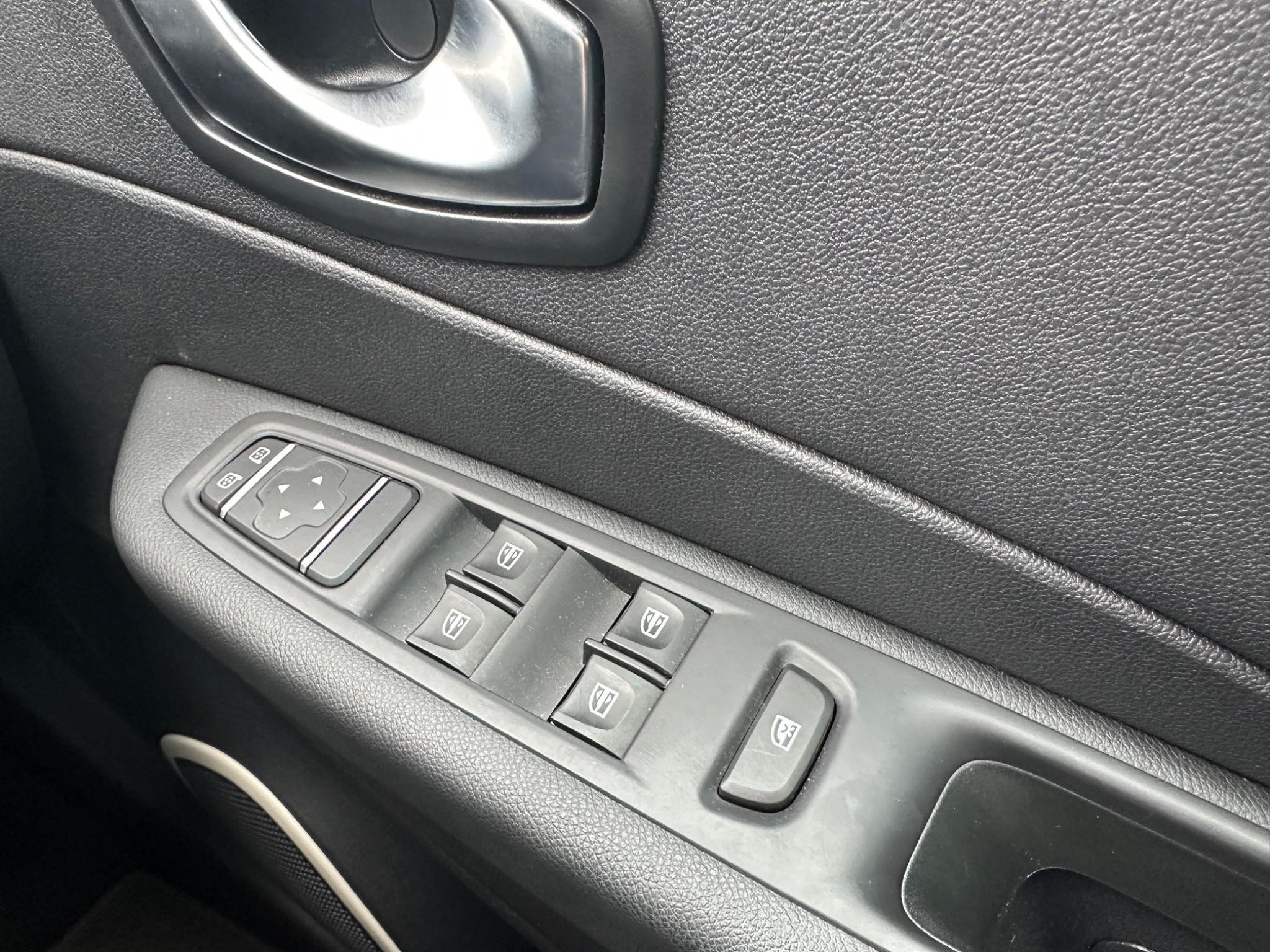 Renault Captur Image 33