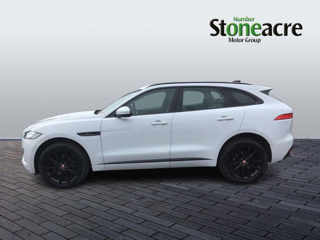 Jaguar F-Pace Image 6