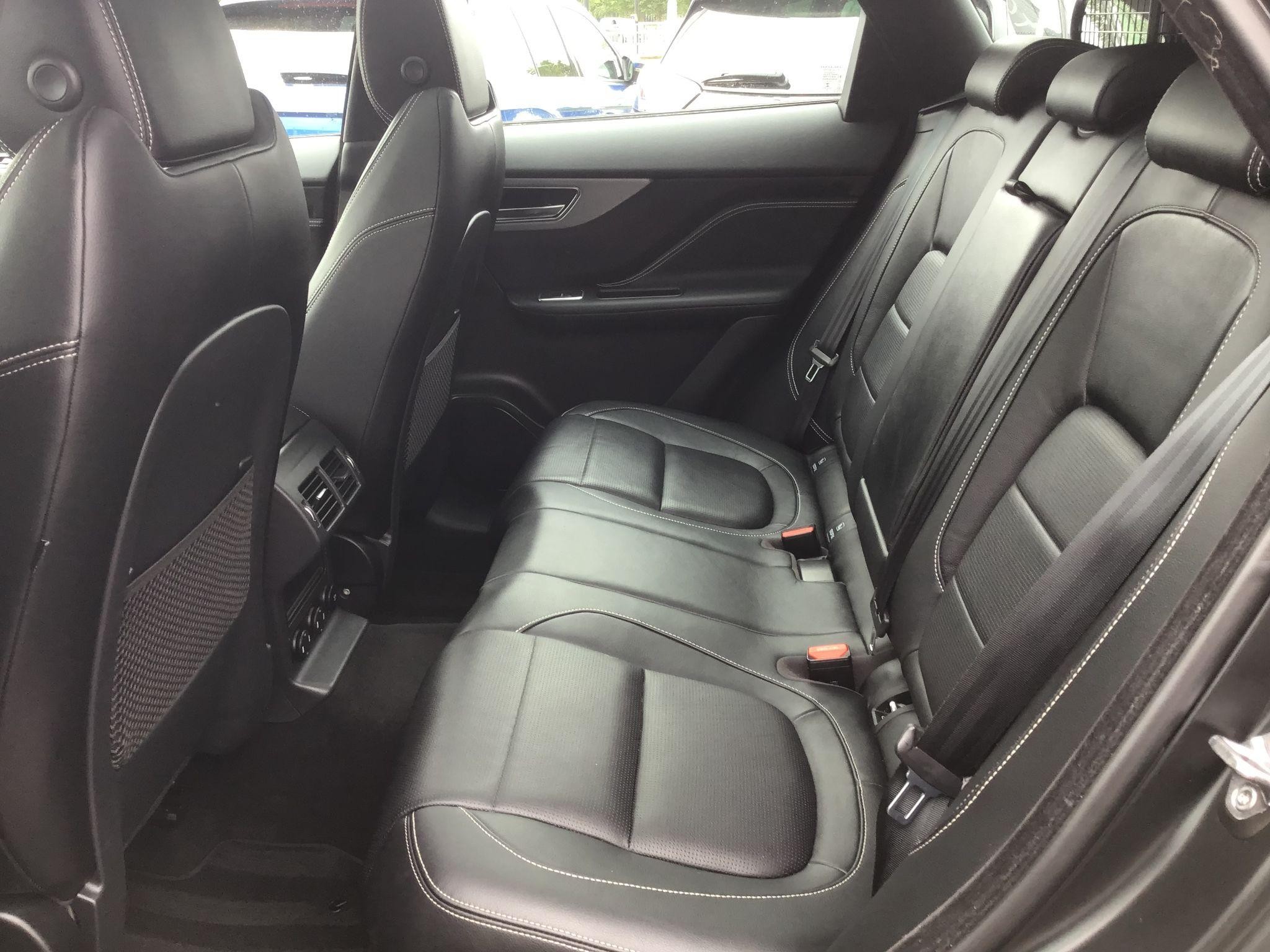 Jaguar F-Pace Image 20
