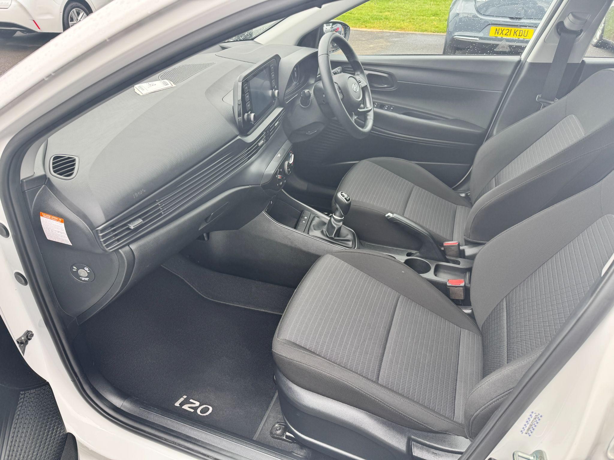 Hyundai i20 Image 14