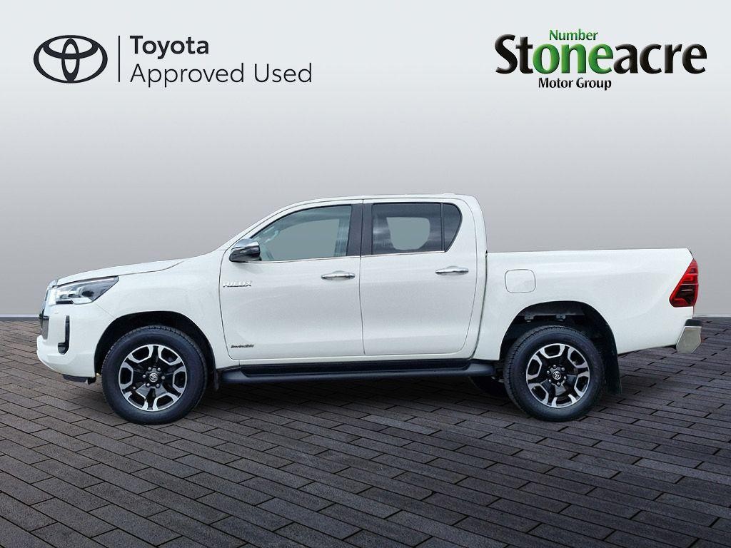 Toyota Hilux Image 16