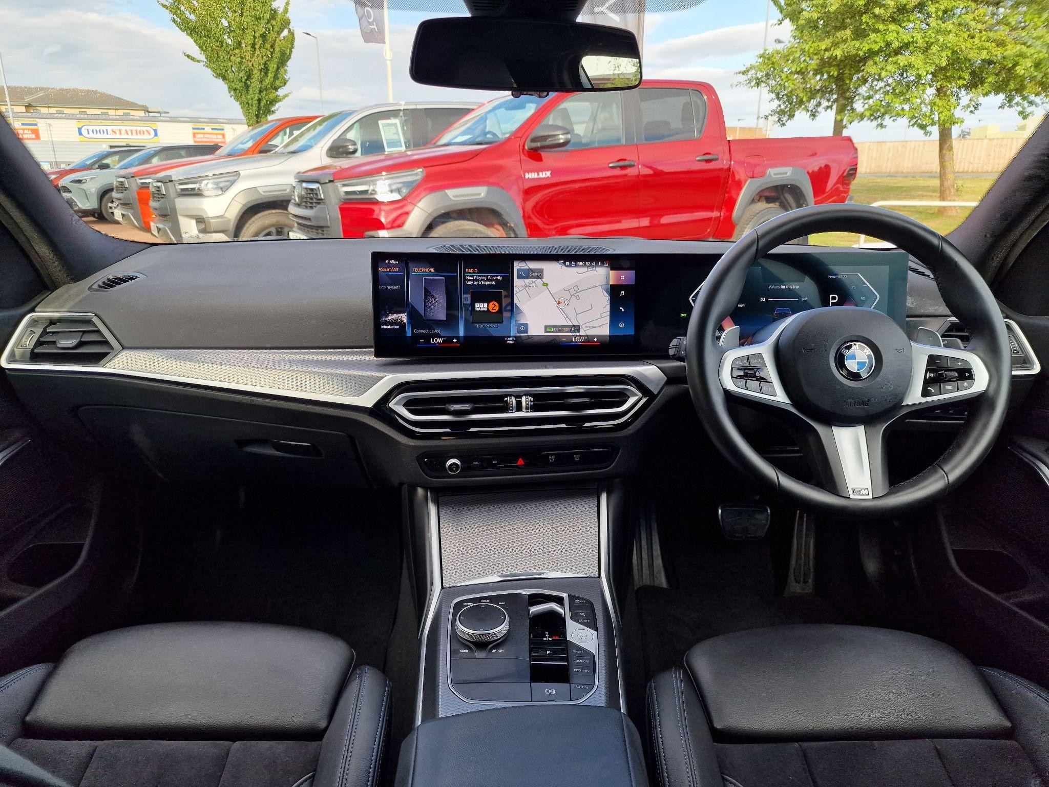 BMW 3 Series Image 5