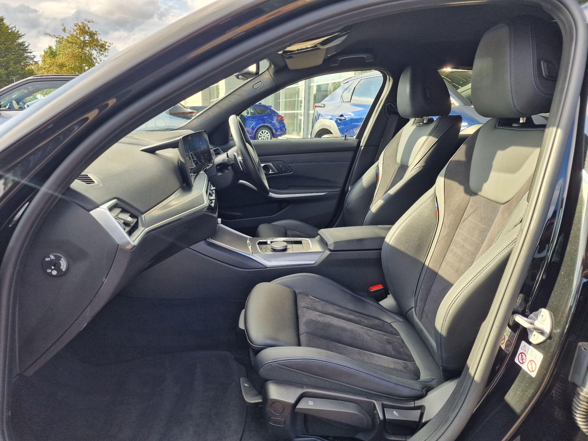 BMW 3 Series Image 10