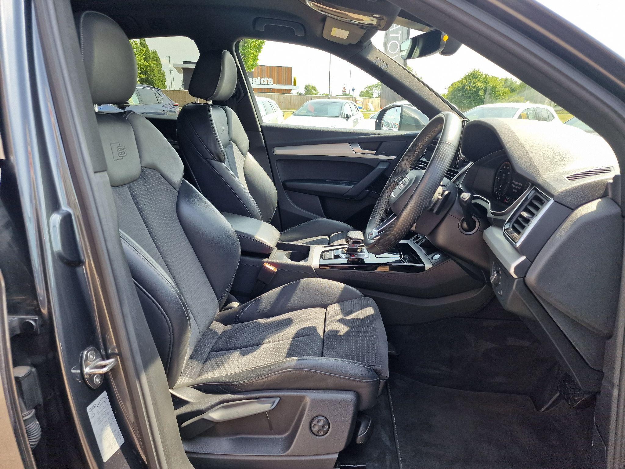 Audi Q5 Image 11