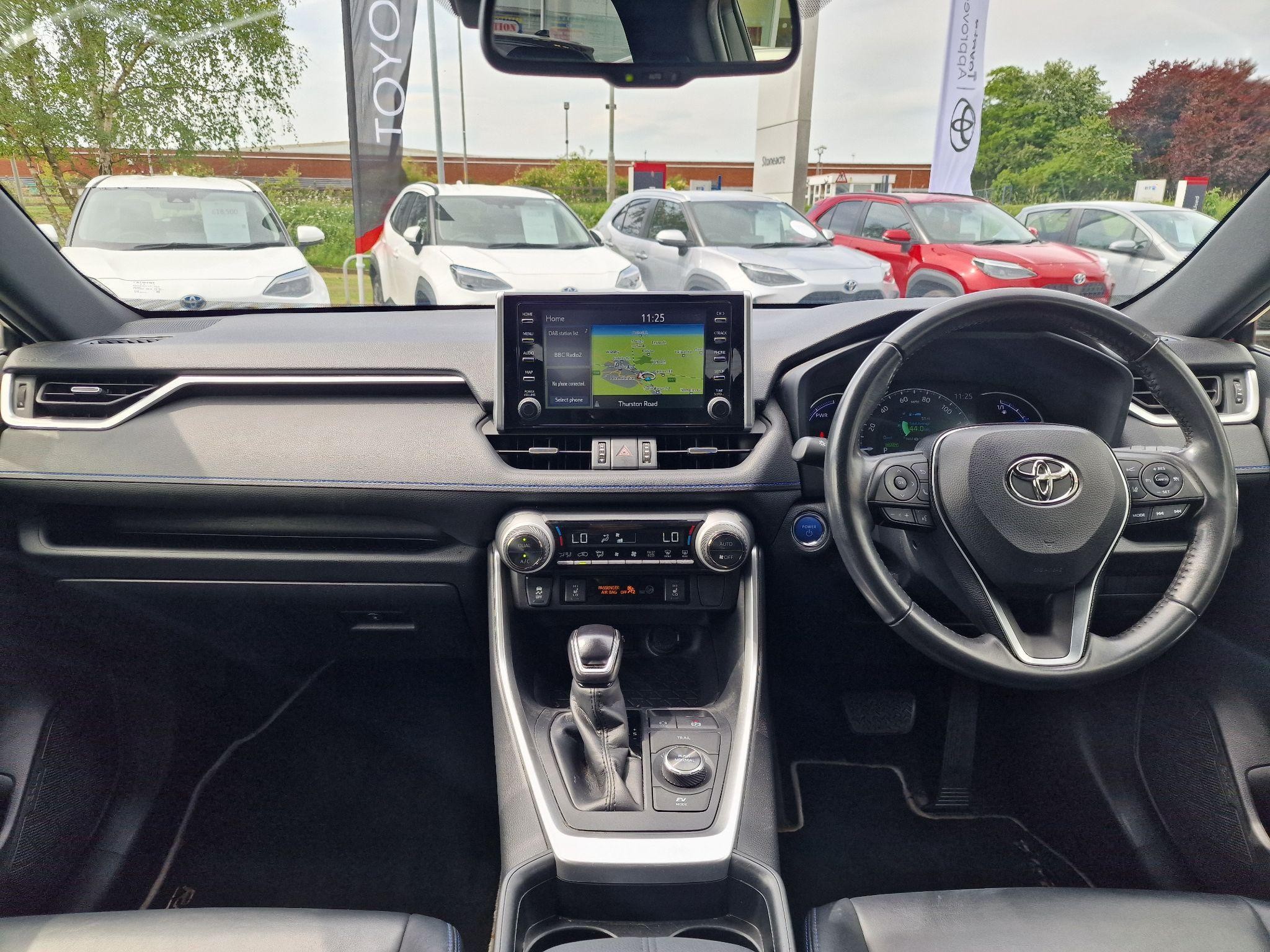 Toyota RAV4 Image 7