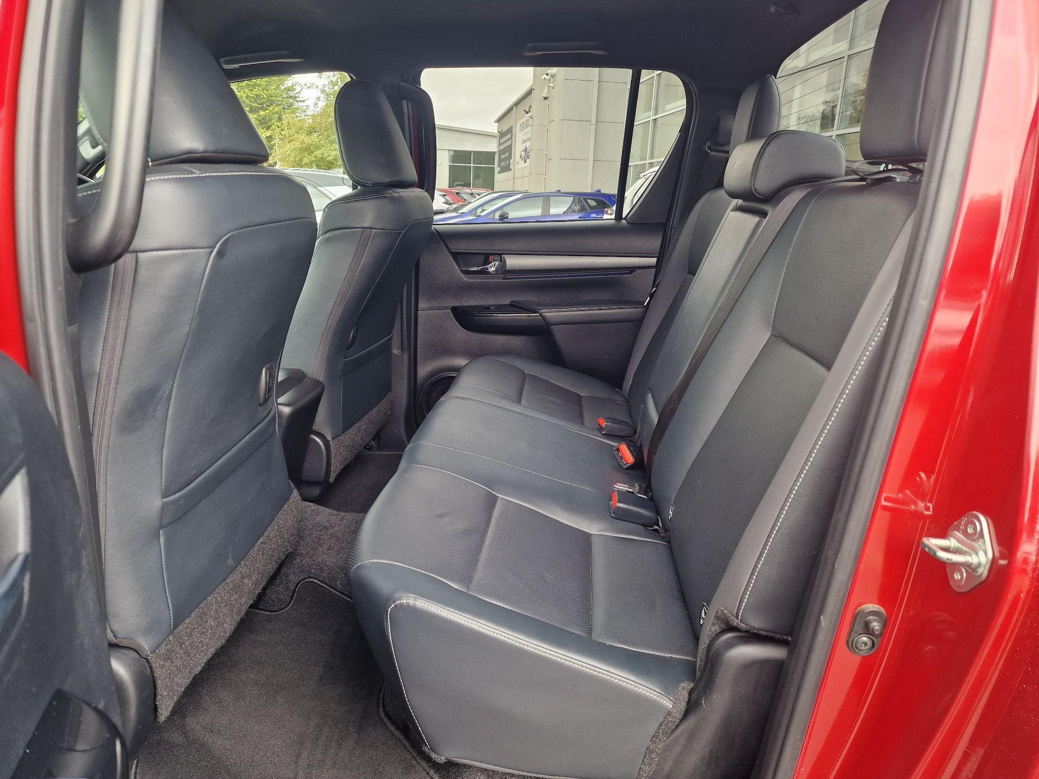 Toyota Hilux Image 14